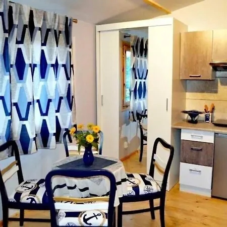 別荘 Wilanowek ギジツコ